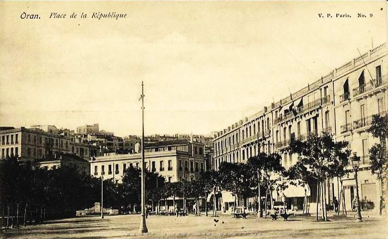 MH n- 081- Place de la republique.jpg